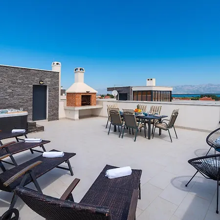 Apartment Lipotica 1 Nin